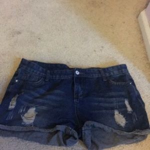 Ripped jeans shorts